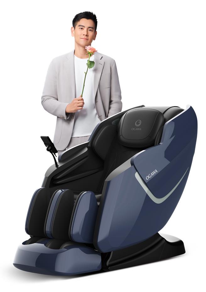 远百板桥中山OGAWA AI揉劲解疲梦享椅，售价13万8000元，特价11万8000元，再享保健器材买千送百赠送。（远百提供）