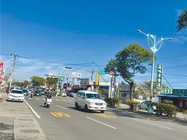 桃园市龙潭先导转运站总经费约1亿元，位置在国3龙潭交流道附近，市府已取得用地，预估今年完成土地变更并取得建筑执照动工，将参考八德转运站模式2026年完工启用。（吕筱蝉摄）