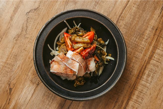 乐多多集团旗下火锅品牌「狂一锅」插旗台北西门町。（乐多多集团提供）