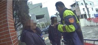 女網友誘17歲少年過夜  母憂兒遭騙當豬仔「拉他去警局開導」 