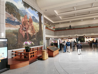 爆慈濟盜圖 苦苓再提5點嘆：畫家比作家辛苦