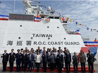 海巡600噸級長濱艦交船、蘇澳艦命名下水  卓揆肯定「國艦國造」成果