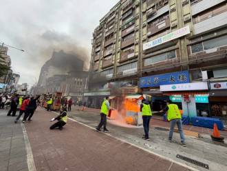 寧夏夜市消防演練！模擬火災驚魂 春節安全全力備戰