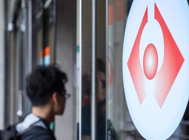 2025年劳保纾困贷款今（10）日为最后申请日，据劳保局统计，目前已核贷近8.95万件，金额31.5亿元。(图/中时报系资料照)
