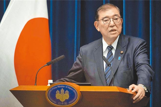 日本首相石破茂当地时间9日与自民党干事长森山裕、公明党干事长西田实仁在首相官邸举行会谈。（路透资料照）