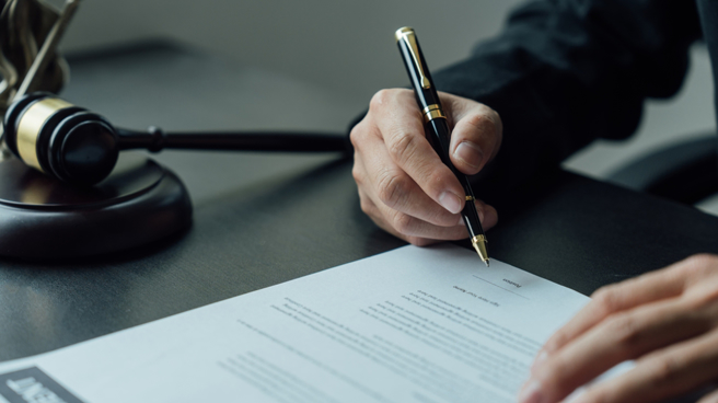 律师苏家宏提醒，若不想遗产被前夫、前妻拿去使用，可提前立下遗嘱，确保遗产妥善运用在相关人士身上。（示意图：shutterstock／达志）