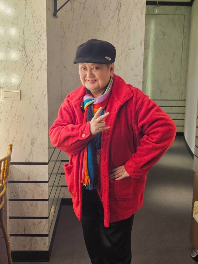 孔兰薰先前洗肾后头晕重摔腰部，目前可自行走动。（记者游定刚拍摄）