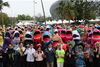 吸引43個國家、326名外籍選手參賽  陳其邁：展現高雄馬拉松國際化實力