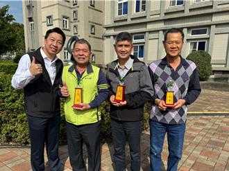 高雄蜜棗大豐收！燕巢「蜜棗王」賴隆溪6度封冠