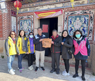 金门社政志工关怀弱势 独居长辈寒冬送暖