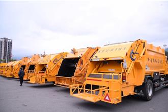 花蓮清潔隊換新裝！47輛新車投入服務 帶來新氣象