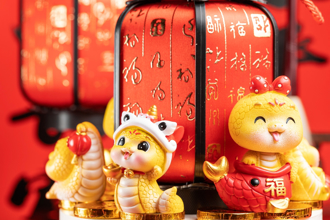  2025年生肖好运红榜》 属鸡吉星双加持 属鼠易贵人得财