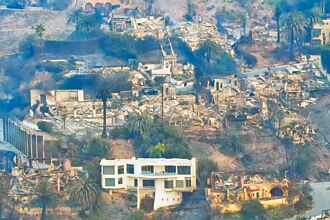 10死焚萬屋 加州最慘火災仍狂燒