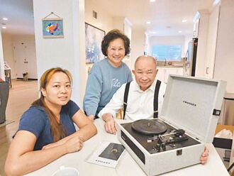 火燒眾星豪宅 吳宇森匆忙逃難