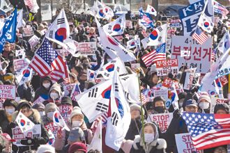 民調遽變 支持彈劾尹大跌11％