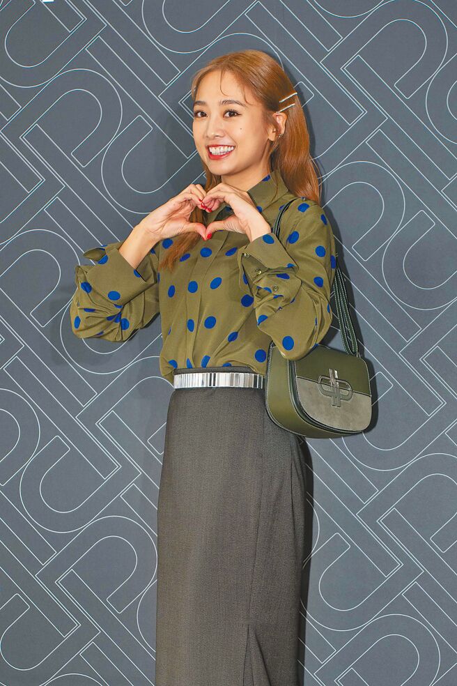 鬼鬼开心当妈。（资料照片）