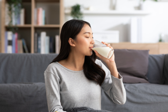 健康新视界》大肠癌年轻化 钙可降低风险（潘怀宗）