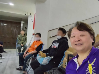 白內障、喪親雙重打擊！街友走出低谷 找到新人生