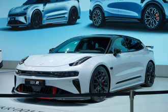 陸電動車「超猛黑科技」震撼展場！美記者第1次試乘驚呆了：我像鄉巴佬