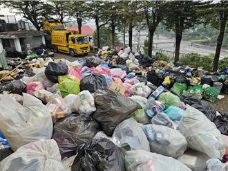 屏東瑪家落實資源回收反堆積如山 衍生代丟垃圾新行業