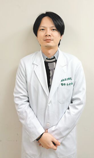 喜歡動手操作 李君豪巧手補疝氣