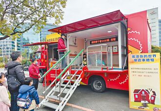 新北 火災降2成 侯表揚12消防菁英