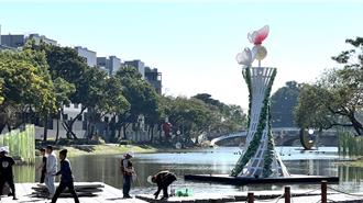 台南鹽水亮起來！月津港燈節15周年 藝術裝置吸睛、商機無限