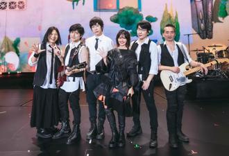 五月天相隔6年等到天后孫燕姿  阿信：最有靈魂的聲音寶藏！