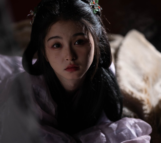 清宫剧演错了！宫女挨板子要脱衣 棍棍打皮肉上