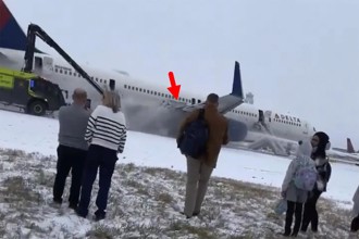 波音又出事！達美航空起飛起火冒煙　乘客驚呼：目睹引擎冒火花