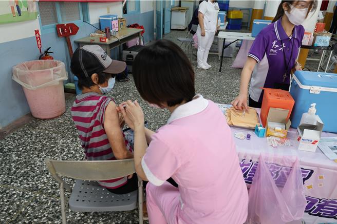 国内麻疹大流行，苗栗县政府卫生局提醒民眾接种疫苗是预防麻疹最有效的方法。（谢明俊摄）