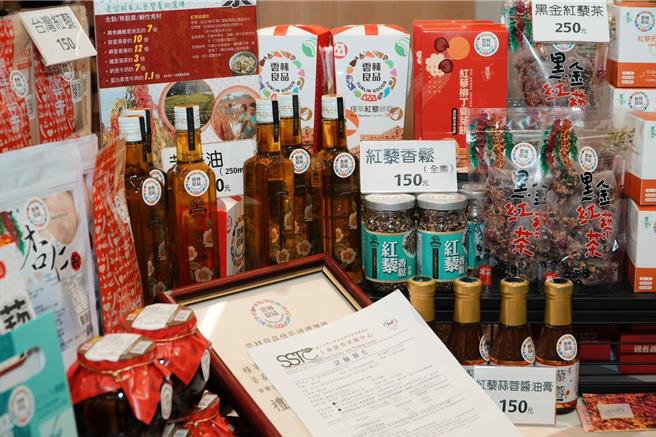 裕隆城準備豐富年貨好禮讓民眾方便採買。（裕隆集團提供／朱世凱台北傳真）