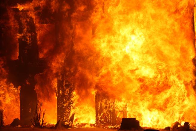 加州大火烧毁1,182公顷土地！专家：4措施因应野火风险。(图片来源/Pexels)