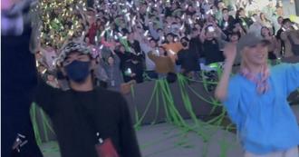 獨》陳柏霖、庭瑄交往12年 跨年夜約會大巨蛋嗨跳〈三天三夜〉