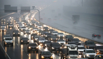 影》韓2高速公路「數十車連環撞」 路面結冰釀重大事故