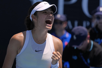 澳网》找到赢球方法 前美网球后拉杜卡努打退种子