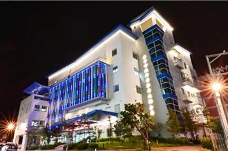 兄妹酒後口角！她拿電鋸攻擊   嫂子勸架慘遭劃傷送醫