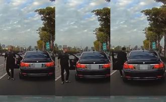 中投公路拦车亮棍棒 89猴气噗噗理论「忘拉手煞车」糗爆