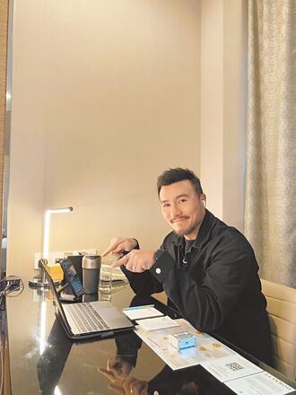 「亞洲說」揭曉 李銘忠當評審克服過動