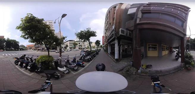 藉由人行道调查，除了盘点出全市人行障碍点，还可藉由系统化的图资呈现，为市府团队未来人行环境改善规画提供重要的参考依据。（工务局提供）