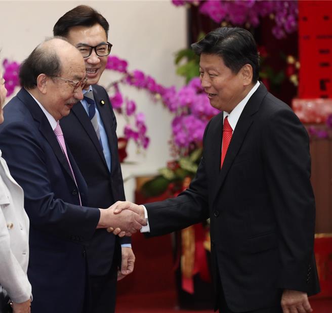 立法院会期即将结束，114年总预算提案已汇整完毕。国民党团提案约2400案、民眾党团提案约600案、民进党团提案约10案，将于明日下午开始马拉松式协商。（本报资料照片）