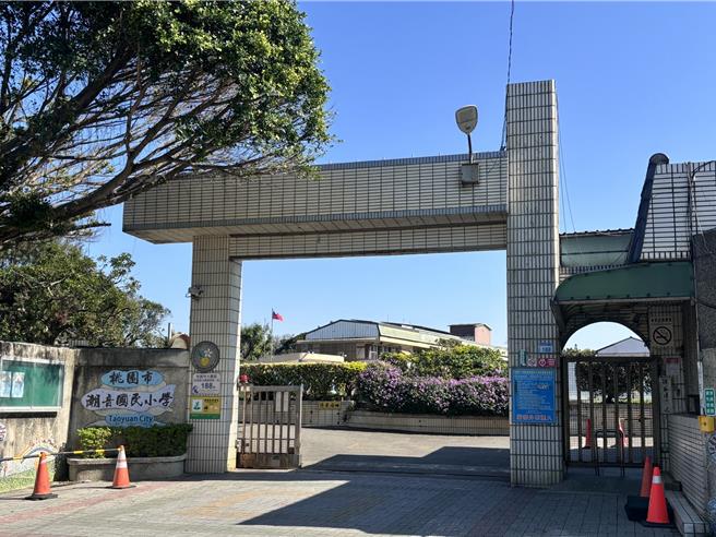 桃园市潮音国小因大园智慧科技园区开发许可数度遭内政部驳回，造成迁校进度严重缓慢。地方要求桃市教育局将迁校计画与开发计画脱鉤，独立推动。（廖姮玥摄）