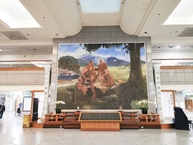 大林慈济壁画争议狂烧，临摹者陈钦明称没侵犯创作权，不过原创者李健仪称连慈济、师姐都被陈钦明骗。（读者提供）