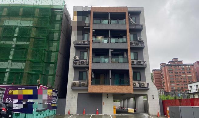 宜兰县去年发生21件建筑物施工损坏邻房争议，现行损邻事件都由开发单位委托建筑师或营造厂技师判定建物有无危及公共安全，遭外界批「球员兼裁判」。（吴佩蓉摄）