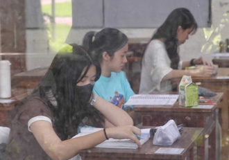 114學年度大學學測 英文科試題解答