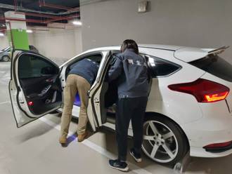 首例「小鋼炮」趴趴走發訊   調查局狂抄6縣市機房  阻51萬通詐騙電話