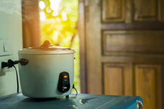譚敦慈也愛用！電鍋陳年汙垢別猛刷 主婦拿「天然物」秒乾淨 