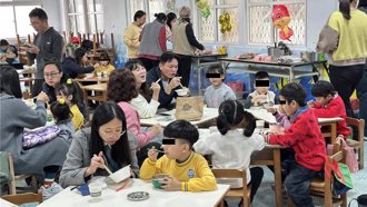 澎湖湖西鄉長推食農教育  化身廚師為幼托烹煮佳餚