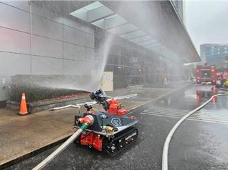 桃園消防Garmin林口廠演練  救災機器人上場