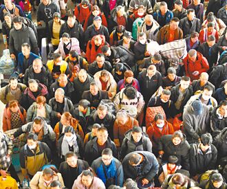 陆启春运 流动量估达90亿人次